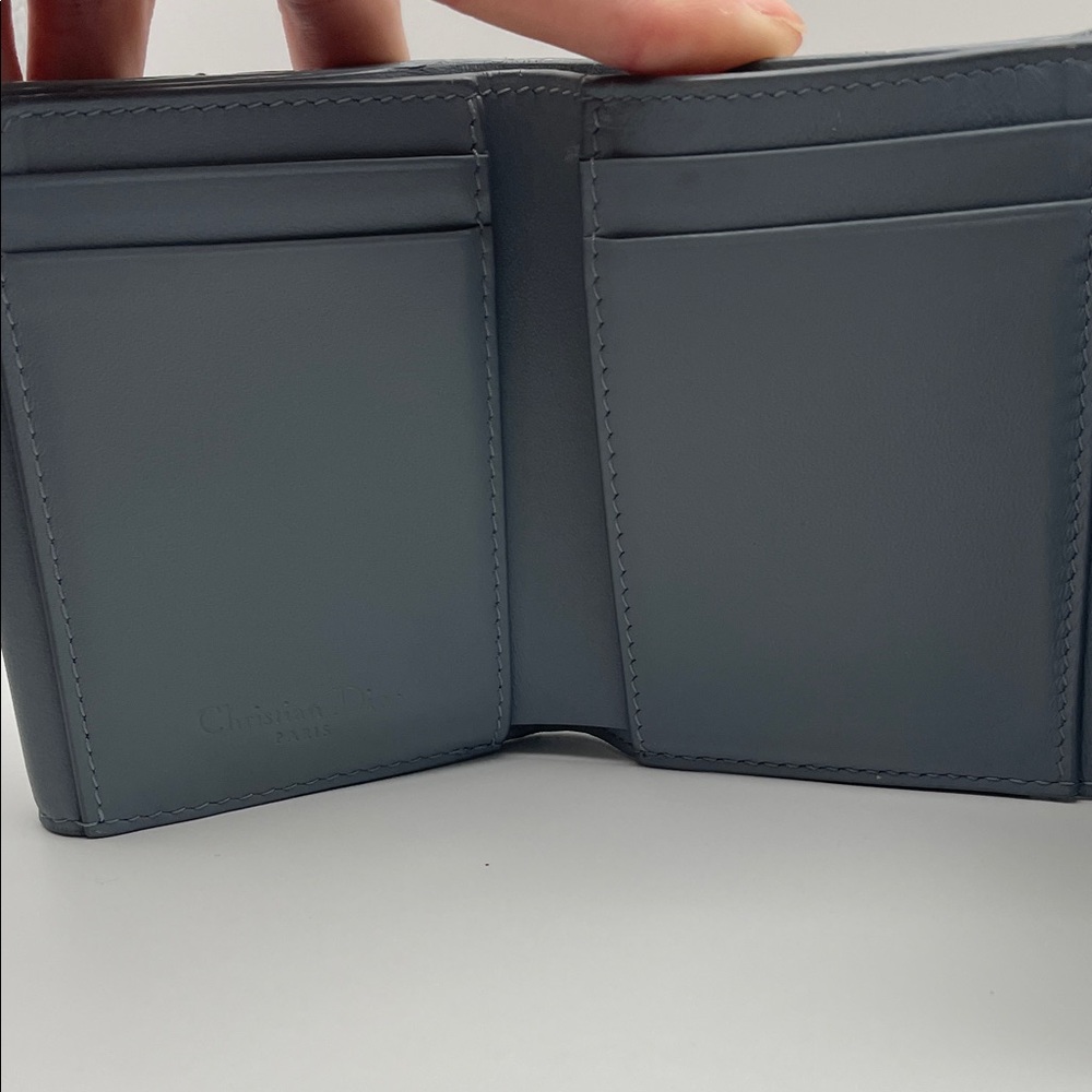 Dior Gray/Blue Quilted Women's Patent Compact Wallet w removable charm - Picture 11 of 16